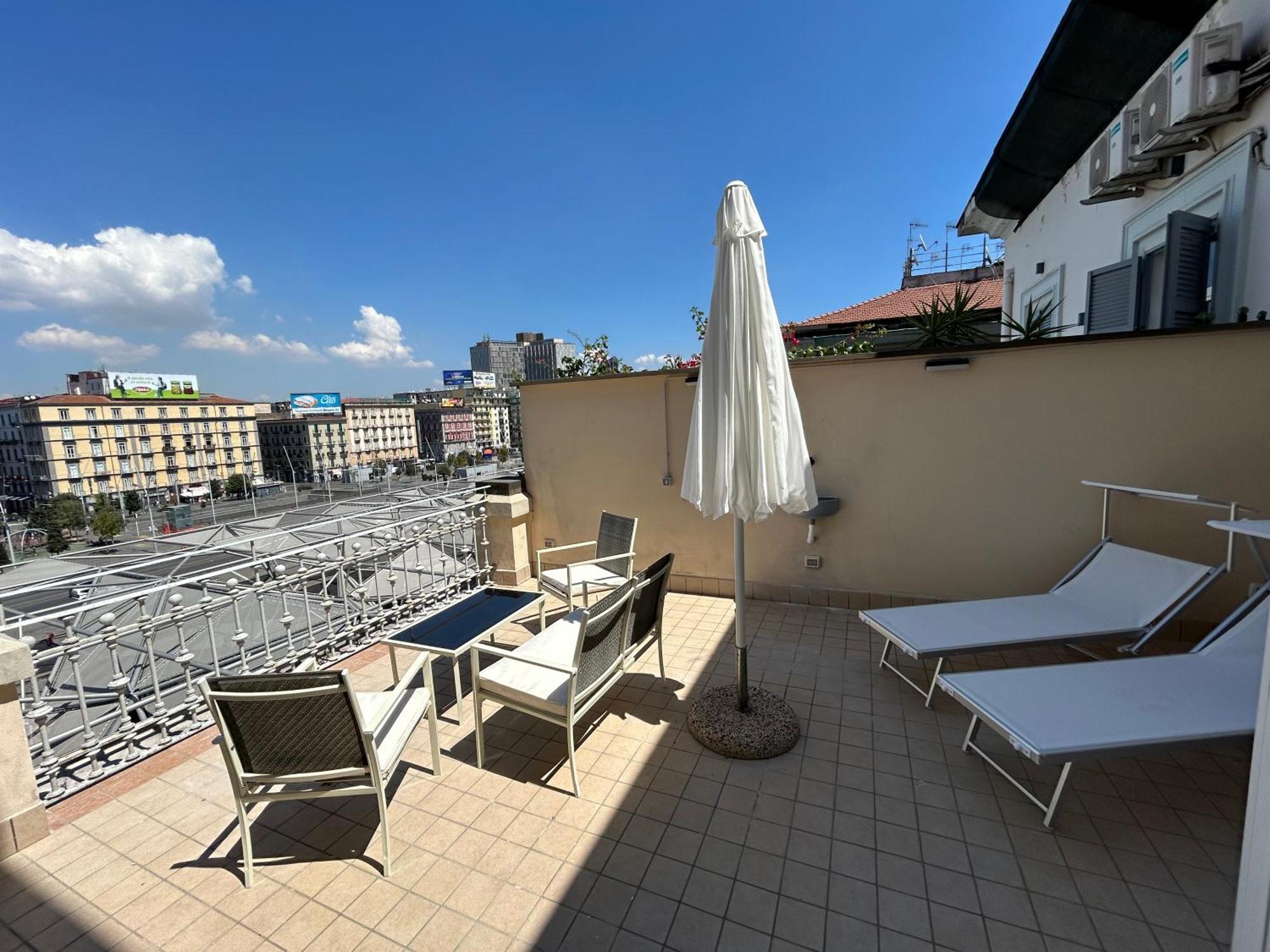 Enjoy Rooms Неаполь Екстер'єр фото